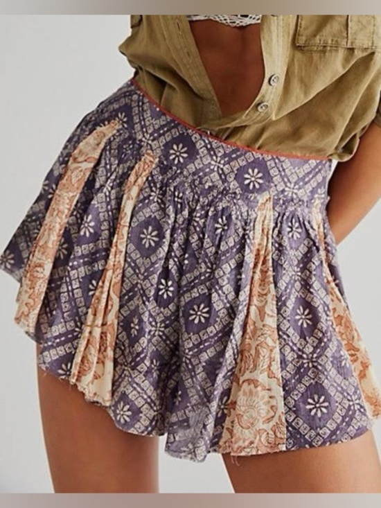 Free People Pants - Free People Sayulita Shirred Shorts in Dusk Combo